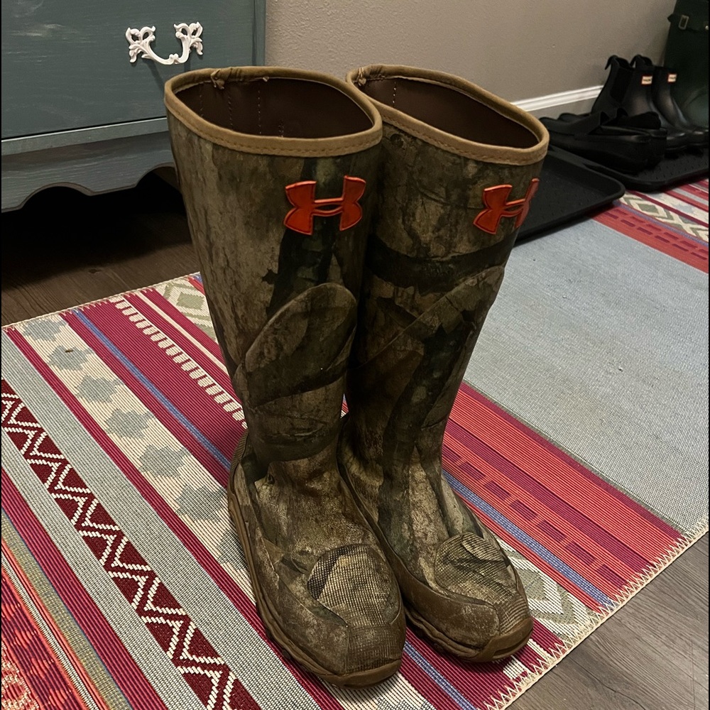 Mens Under Armour tall waterproof boots